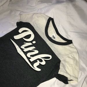 VICTORIA SECRET PINK TEE SUPER CUTE !!💕